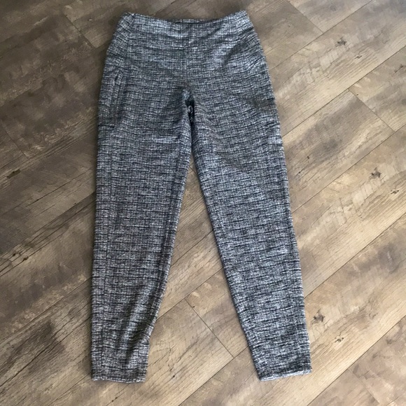 Lululemon Run On Jogger (28") - Picture 6 of 15